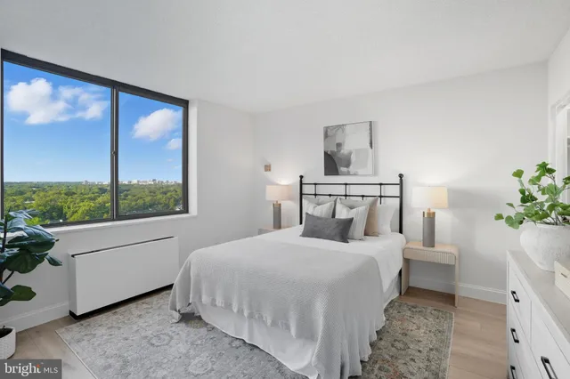 $299,900 | 3701 South George Mason Drive, Unit 1510N, Falls Church, VA 22041