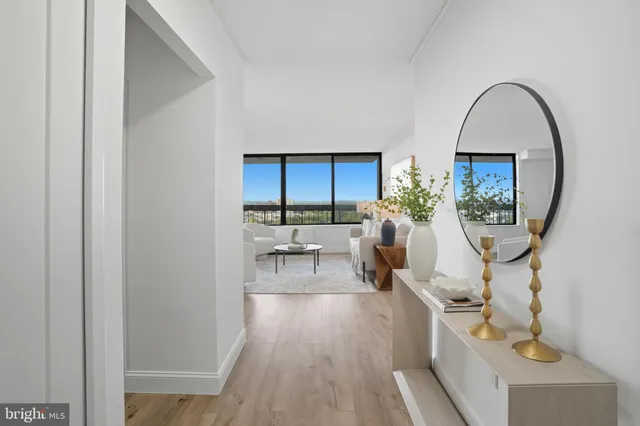 $299,900 | 3701 South George Mason Drive, Unit 1510N, Falls Church, VA 22041