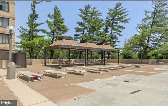 $299,900 | 3701 South George Mason Drive, Unit 1510N, Falls Church, VA 22041