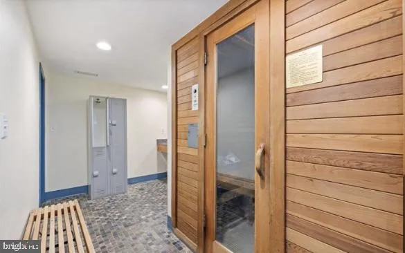 $299,900 | 3701 South George Mason Drive, Unit 1510N, Falls Church, VA 22041