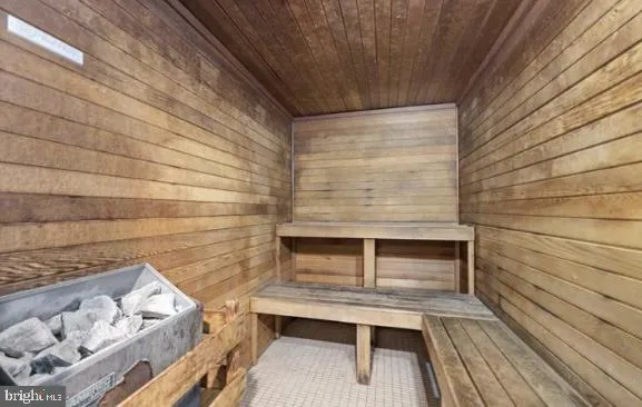 $299,900 | 3701 South George Mason Drive, Unit 1510N, Falls Church, VA 22041