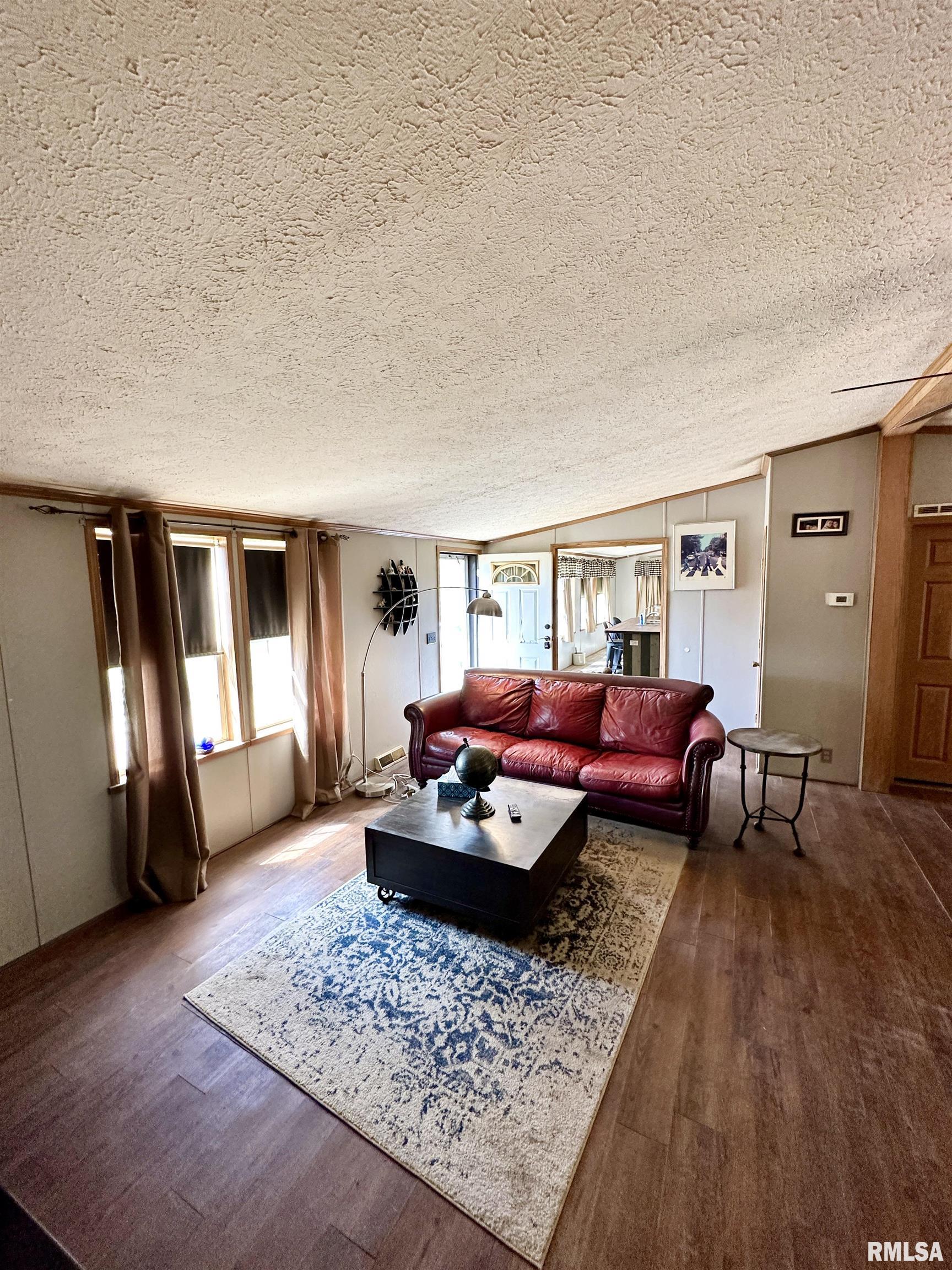 445 Hillview Road Winchester, IL 62694 - Photo 8 of 36
