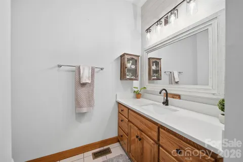 $699,900 | 3330 Shamrock Heights, Hudson, NC 28638