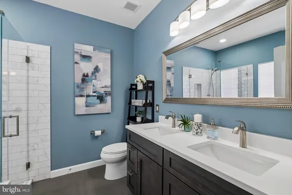 $759,990 | 43351 Fullerton Street, Ashburn, VA 20147