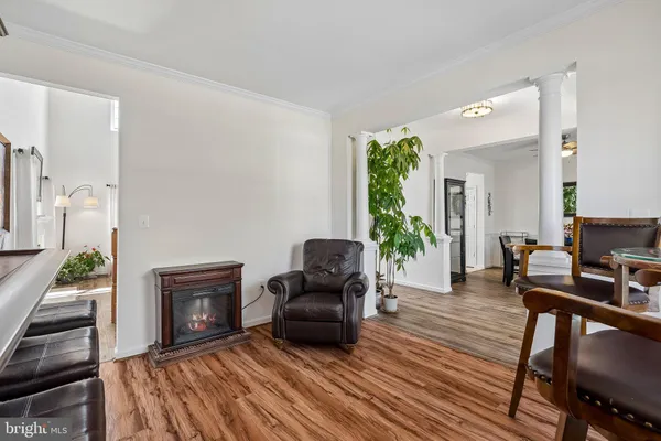 $759,990 | 43351 Fullerton Street, Ashburn, VA 20147