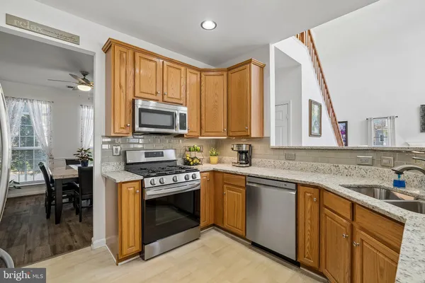 $759,990 | 43351 Fullerton Street, Ashburn, VA 20147