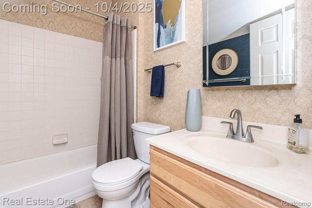 402 West 4th Street Rochester, MI 48307 - Photo 30 of 45