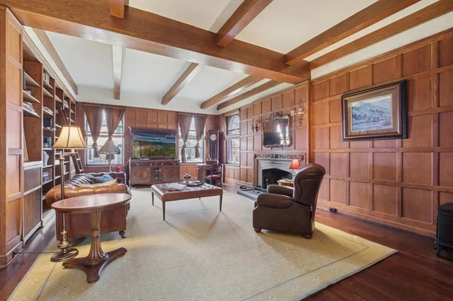 $1,250,000 | 490 Summit Avenue, St. Paul, MN 55102