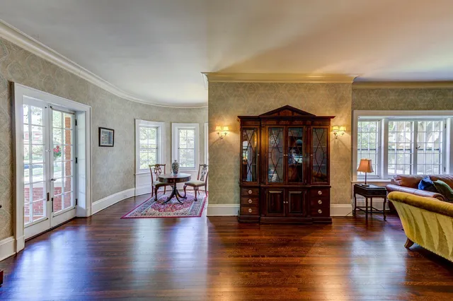 $1,250,000 | 490 Summit Avenue, St. Paul, MN 55102