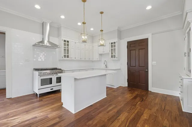 $1,250,000 | 490 Summit Avenue, St. Paul, MN 55102