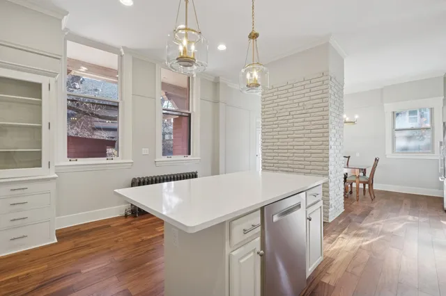 $1,250,000 | 490 Summit Avenue, St. Paul, MN 55102