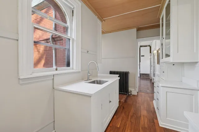 $1,250,000 | 490 Summit Avenue, St. Paul, MN 55102