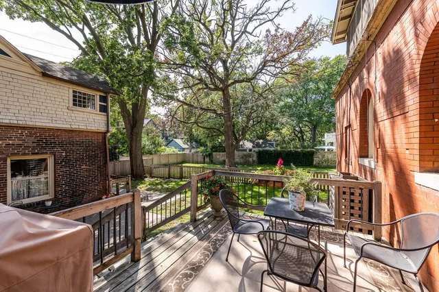 $1,250,000 | 490 Summit Avenue, St. Paul, MN 55102