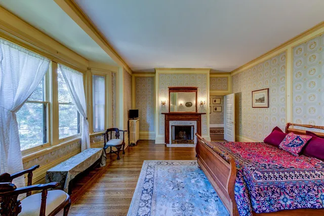 $1,250,000 | 490 Summit Avenue, St. Paul, MN 55102