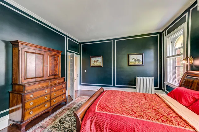 $1,250,000 | 490 Summit Avenue, St. Paul, MN 55102