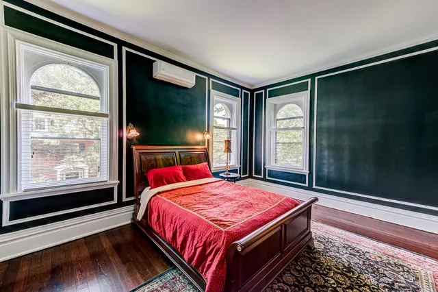 $1,250,000 | 490 Summit Avenue, St. Paul, MN 55102