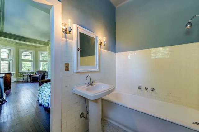 $1,250,000 | 490 Summit Avenue, St. Paul, MN 55102