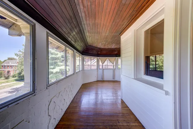 $1,250,000 | 490 Summit Avenue, St. Paul, MN 55102