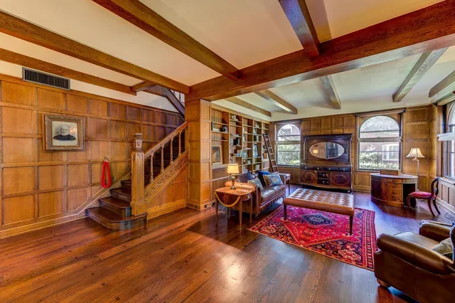 $1,250,000 | 490 Summit Avenue, St. Paul, MN 55102