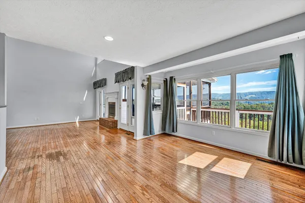 $580,000 | 312 Horseshoe Farm Road, Pembroke, VA 24136