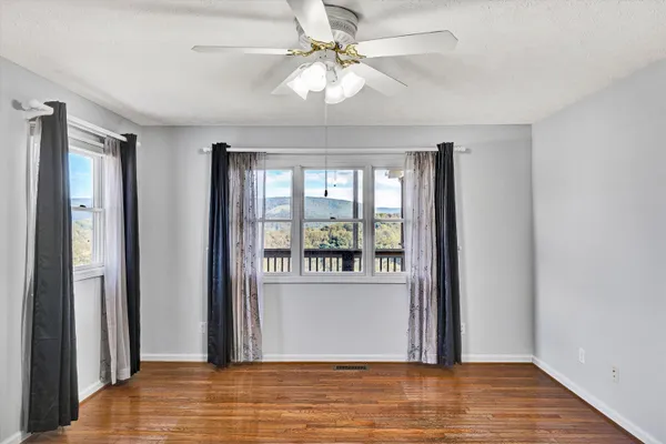 $580,000 | 312 Horseshoe Farm Road, Pembroke, VA 24136