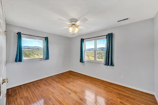 $580,000 | 312 Horseshoe Farm Road, Pembroke, VA 24136