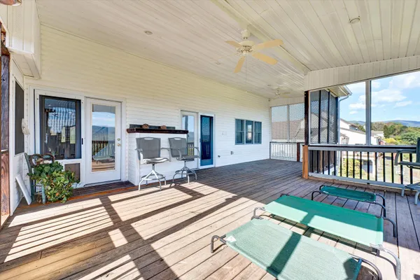 $580,000 | 312 Horseshoe Farm Road, Pembroke, VA 24136