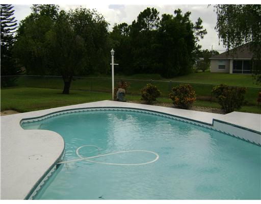 319 Southeast Fisk Road Port St. Lucie, FL 34984 - Photo 13 of 16 Additional Photo