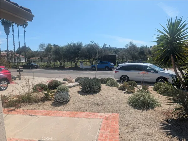 $3,500 | 13163 Paseo Del Verano, San Diego, CA 92128