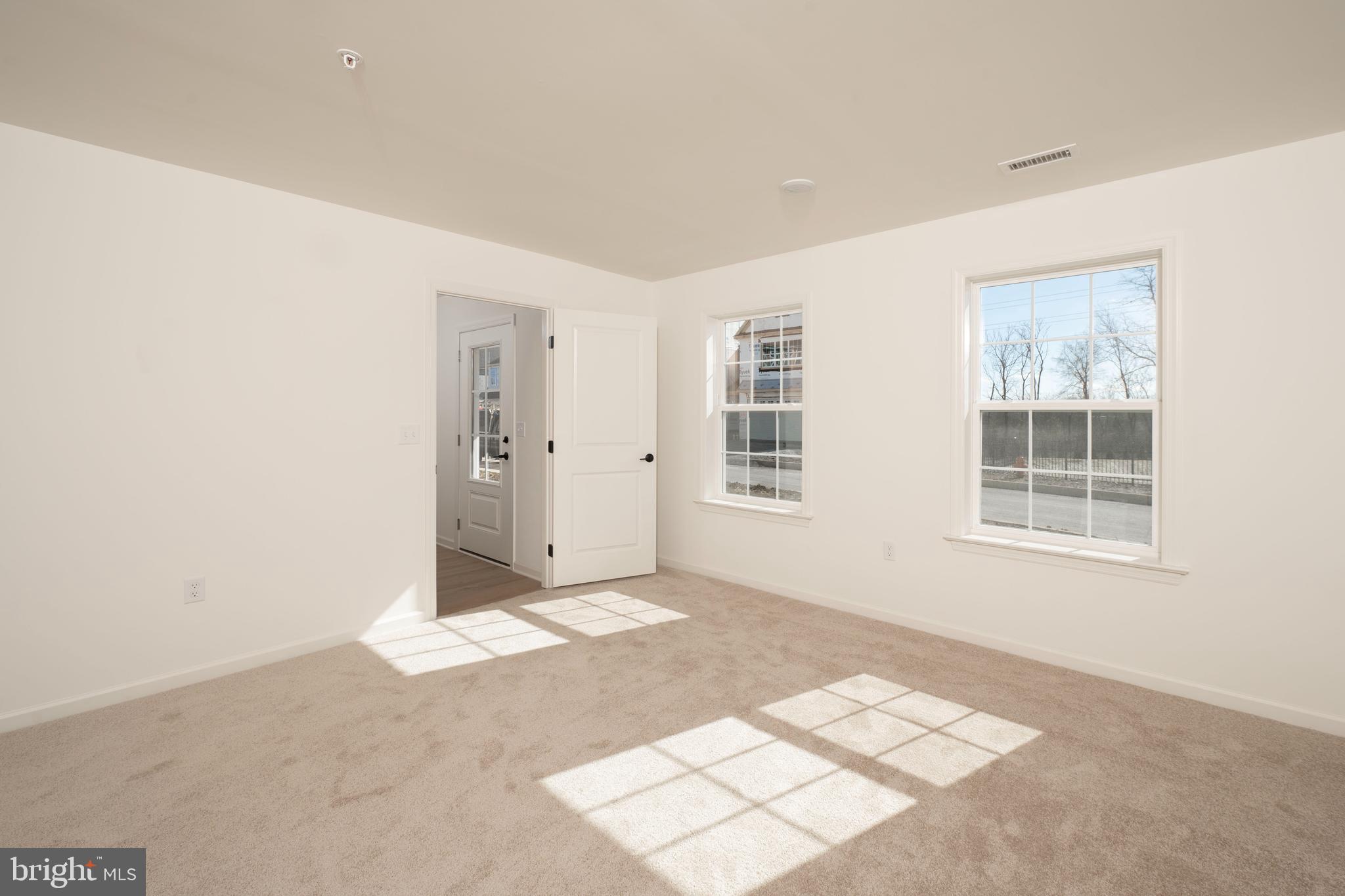 2453 Spring Water Circle Lancaster, PA 17601 - Photo 12 of 12 an empty room with windows