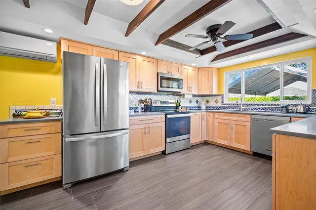 $379,900 | 1661 5th Street, Englewood, FL 34223