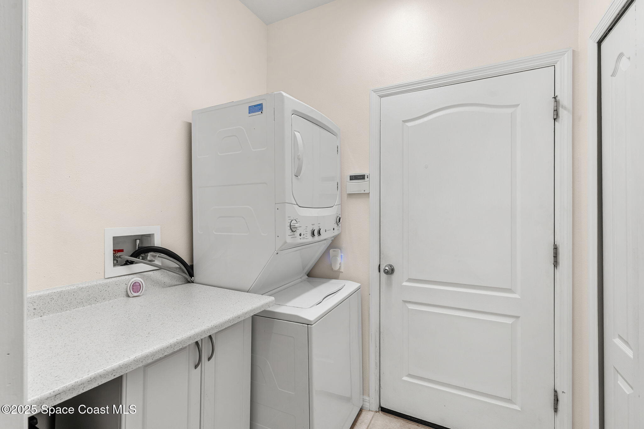 3130 Le Conte Street Melbourne, FL 32940 - Photo 19 of 35 a bathroom with a sink and mirror