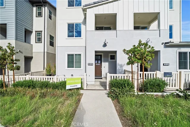 $684,900 | 2590 Sprout Lane, Corona, CA 92883