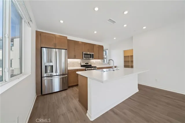 $684,900 | 2590 Sprout Lane, Corona, CA 92883