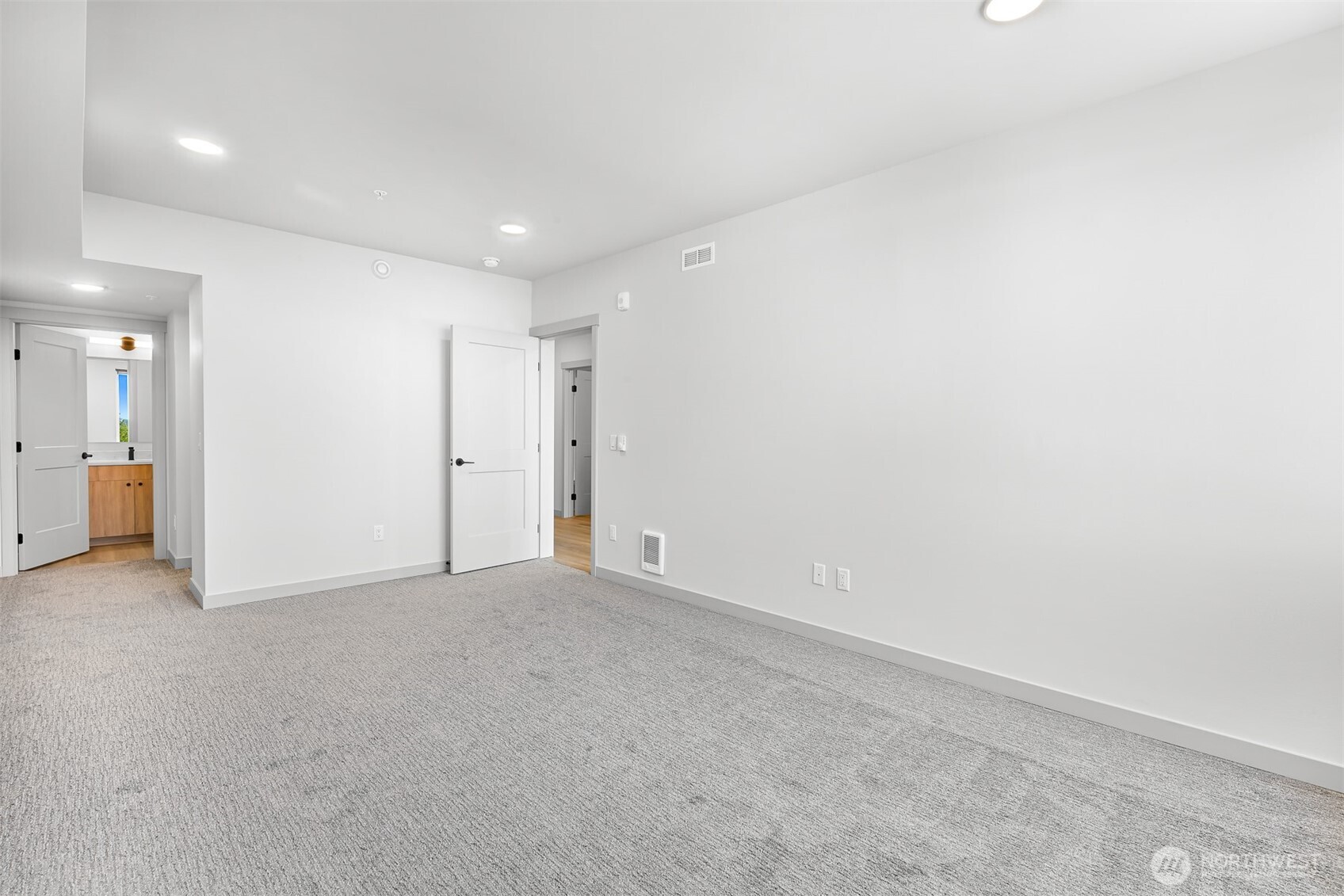 820 North State Street, Unit 412 Bellingham, WA 98225 - Photo 17 of 30