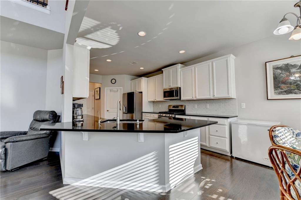 1909 Lakeview Bend Way Buford, GA 30519 - Photo 17 of 57