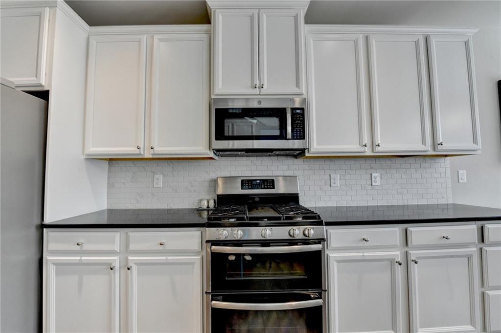 1909 Lakeview Bend Way Buford, GA 30519 - Photo 23 of 57