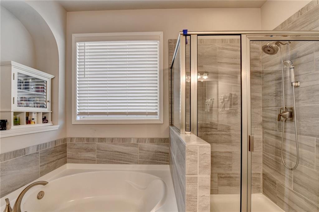 1909 Lakeview Bend Way Buford, GA 30519 - Photo 33 of 57