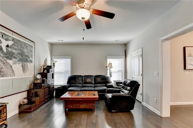 $549,900 | 1909 Lakeview Bend Way, Buford, GA 30519