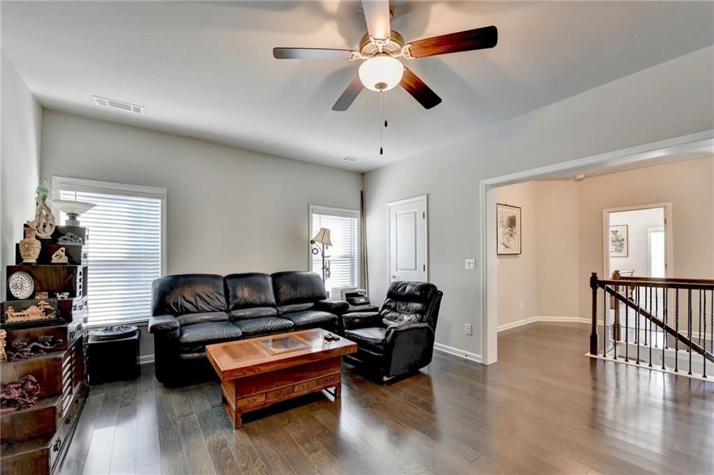 1909 Lakeview Bend Way Buford, GA 30519 - Photo 36 of 57