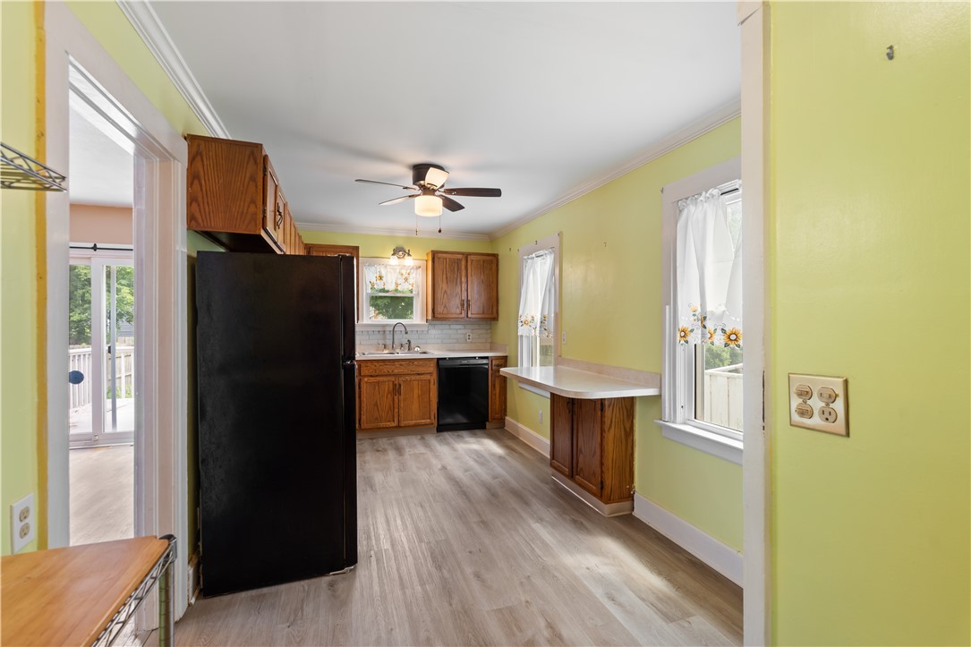 225 West Chestnut Street East Rochester, NY 14445 - Photo 20 of 49
