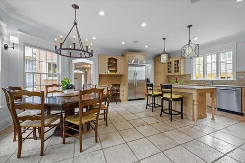 $2,795,000 | 127 Glenwood Avenue, Winnetka, IL 60093