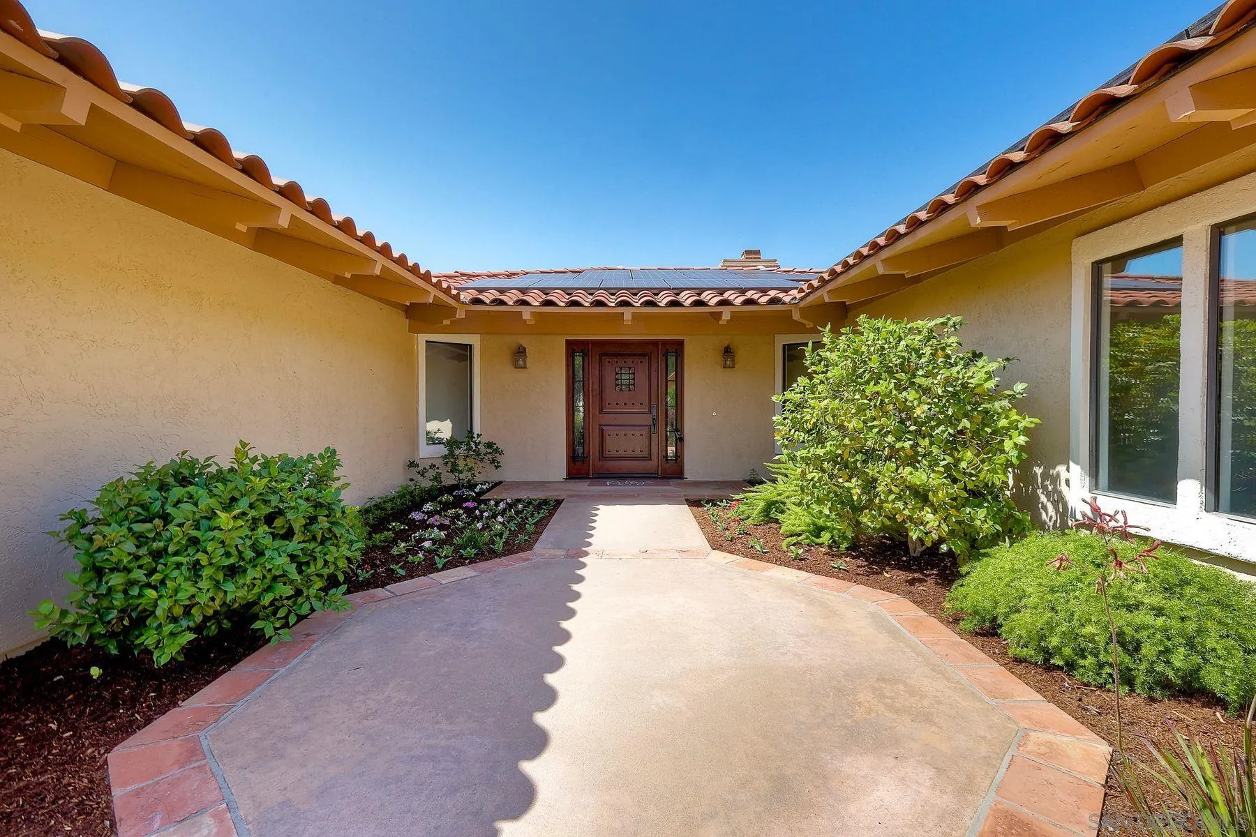 13154 Glen Circle Road Poway, CA 92064 - Photo 8 of 66