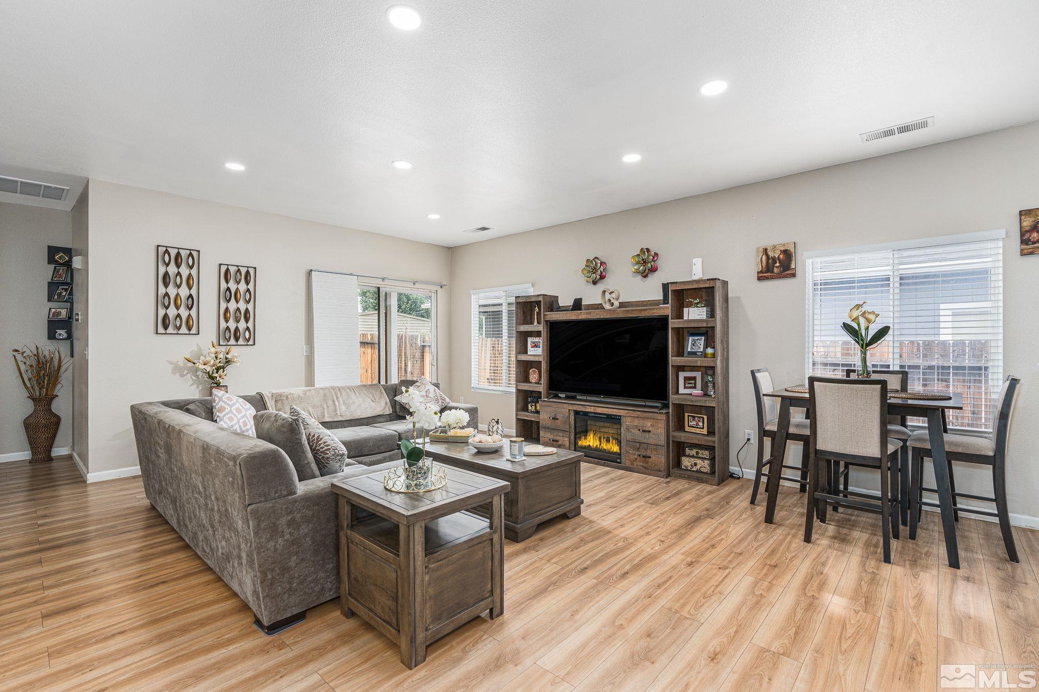 9435 Stoney Creek Way Reno, NV 89506 - Photo 6 of 25 Photo 6