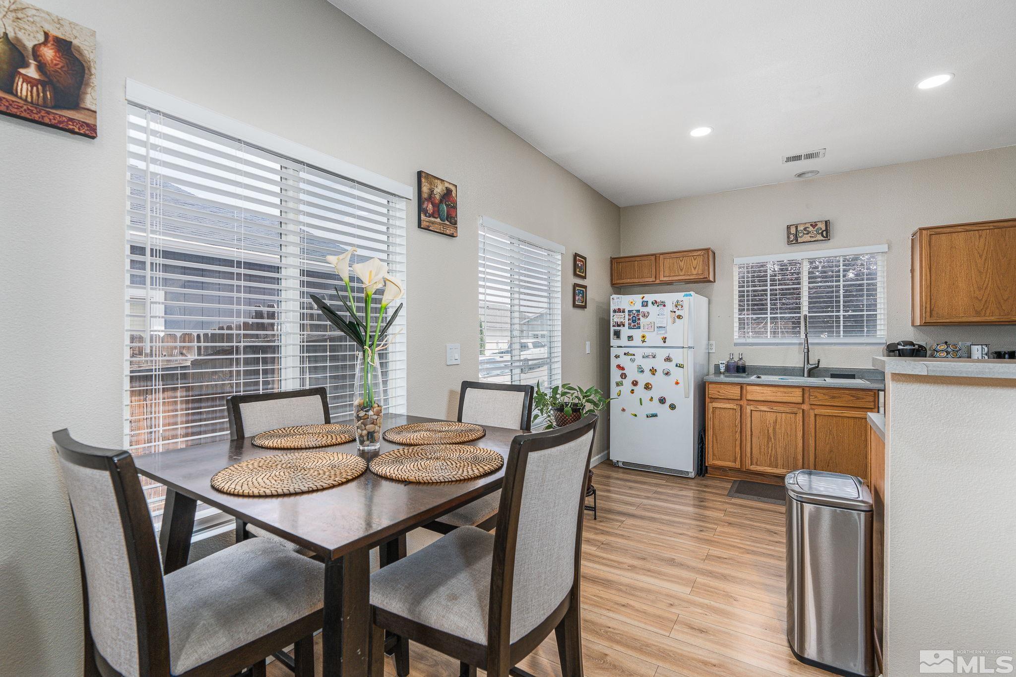 9435 Stoney Creek Way Reno, NV 89506 - Photo 9 of 25 Photo 9