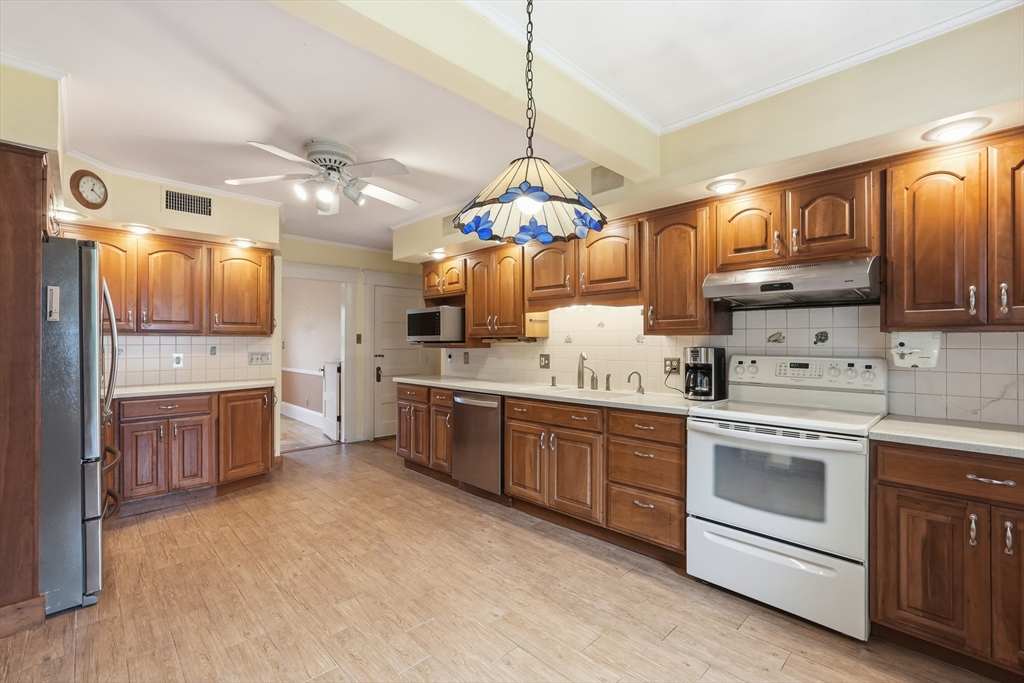 243 Colrain Road Greenfield, MA 01301 - Photo 12 of 42