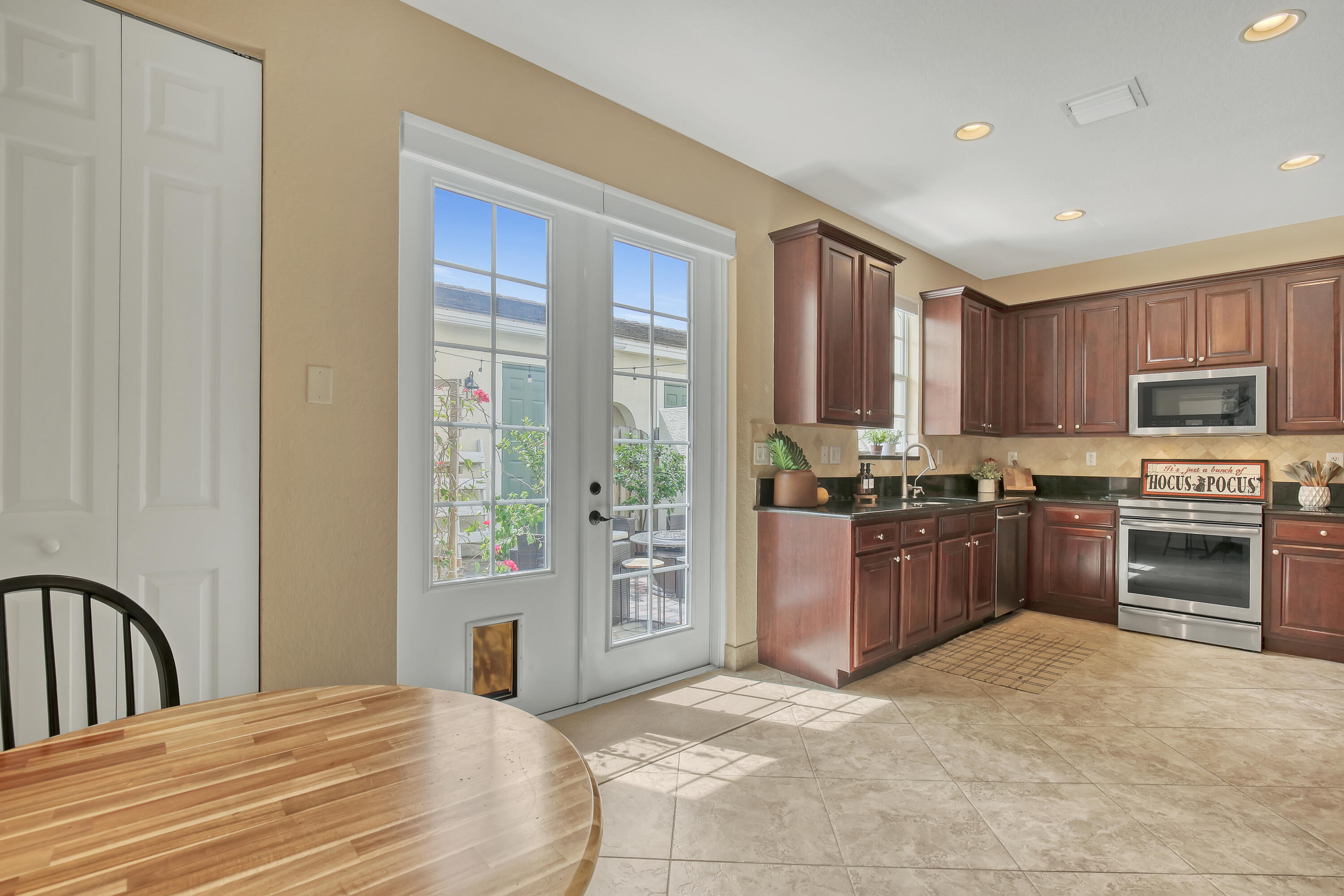 147 Mulligan Place Jupiter, FL 33458 - Photo 19 of 58 DFAD40BA-C453-48A6-ACBD-0D7B25111C01