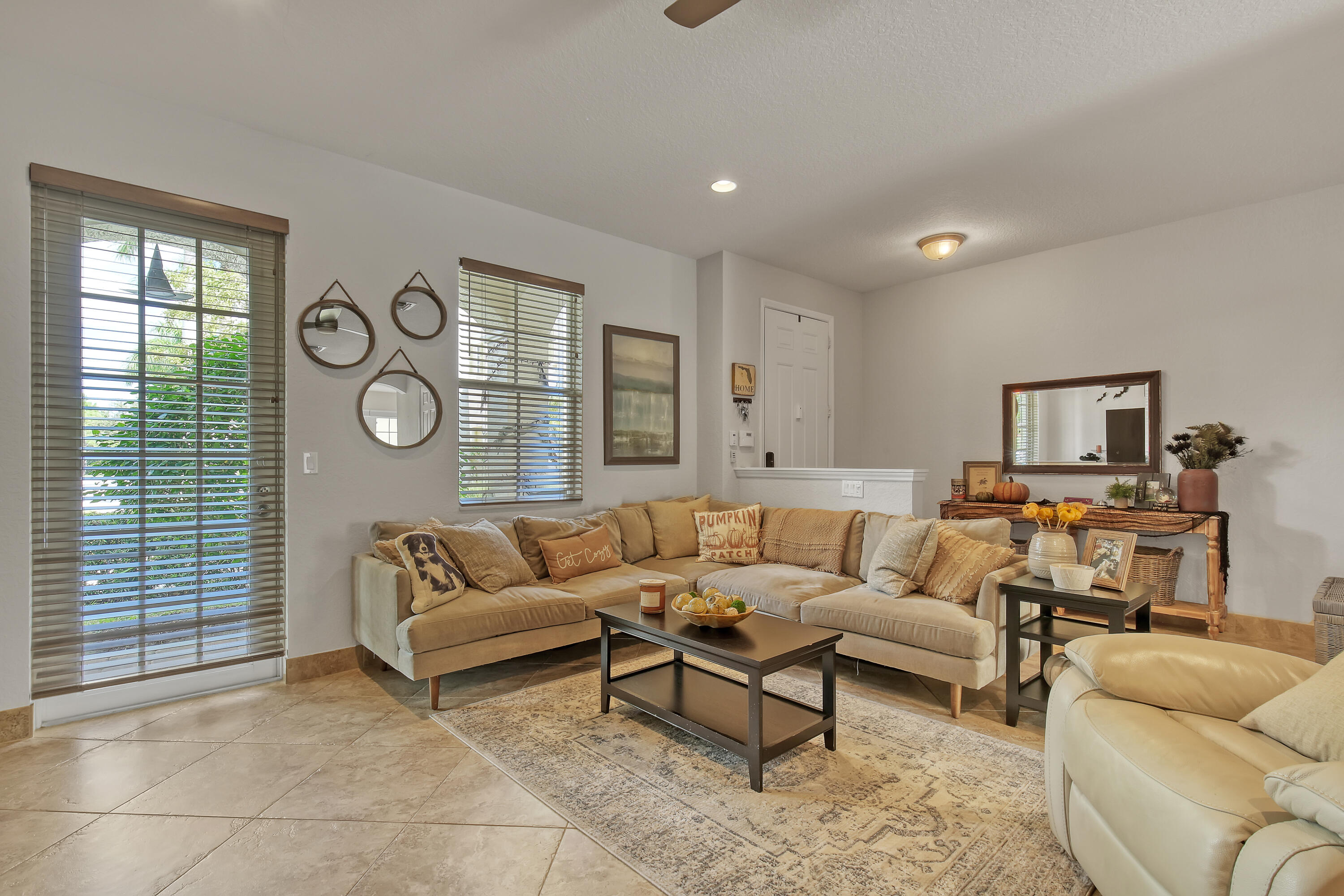 147 Mulligan Place Jupiter, FL 33458 - Photo 8 of 58 2EECEFA8-4F7D-4994-8A03-E3C1C84562C5