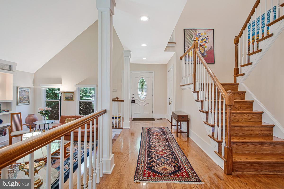 980 South River Landing Road Edgewater, MD 21037 - Photo 8 of 76 Foyer Area