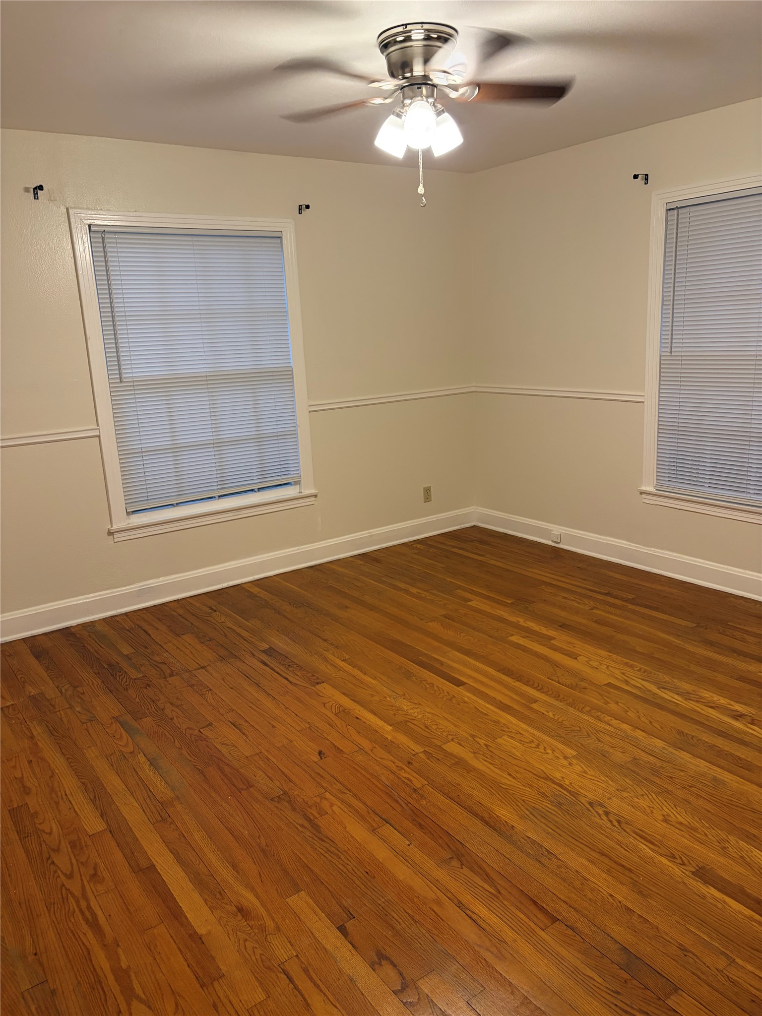 5618 Bull Creek Road Austin, TX 78756 - Photo 6 of 10 Gallery Image 6